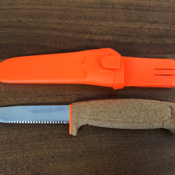 Ніж Morakniv Floating Knife Serrated